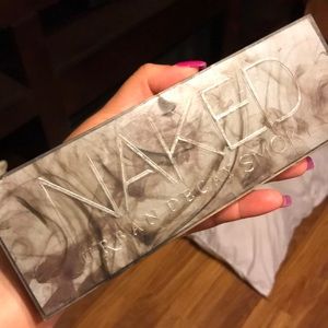Urban decay NAKED smoky pallet